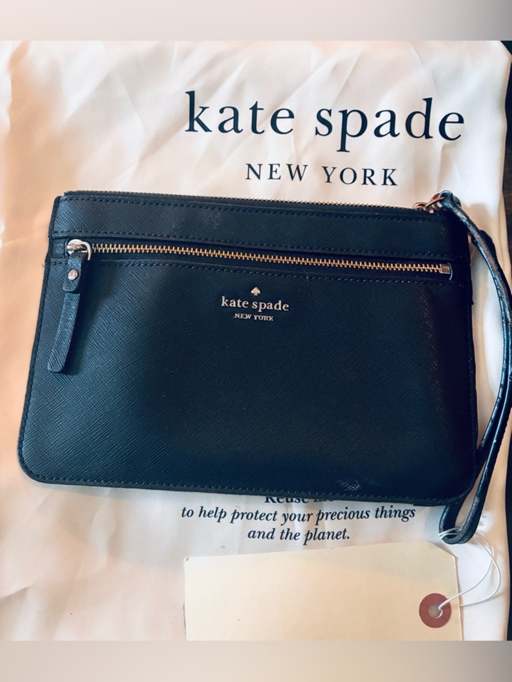 Kate Spade New York Laurel Way wristlet wallet in black